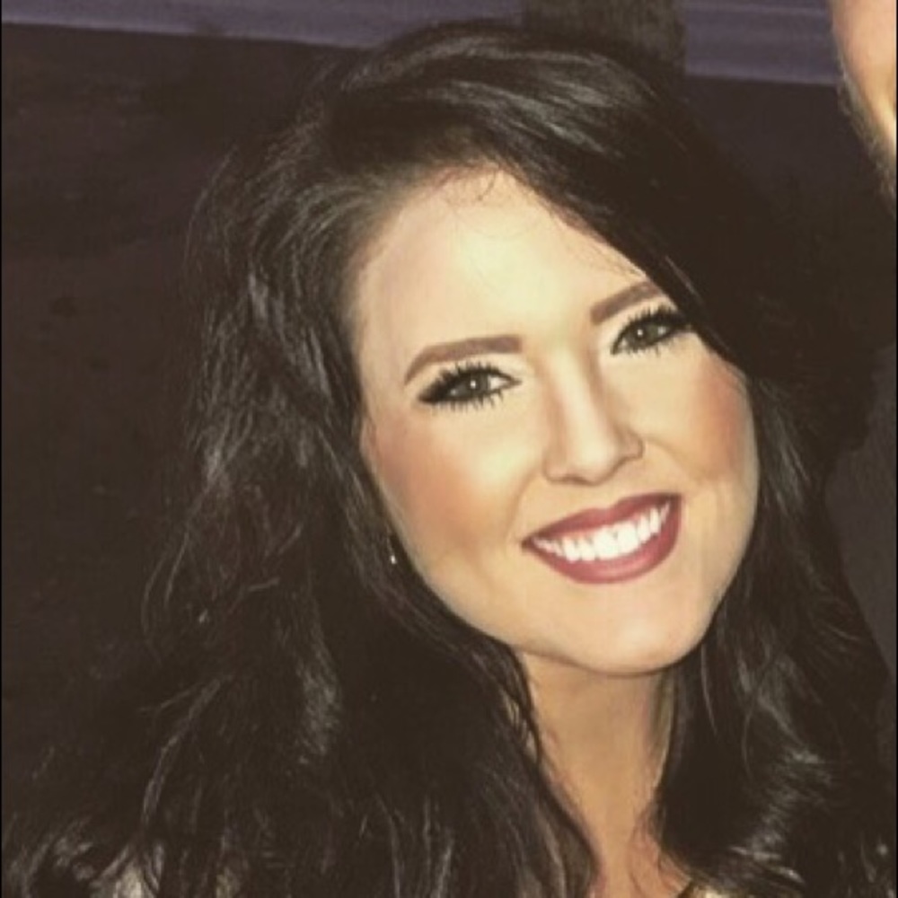 Meet your Posher, Caitlyn